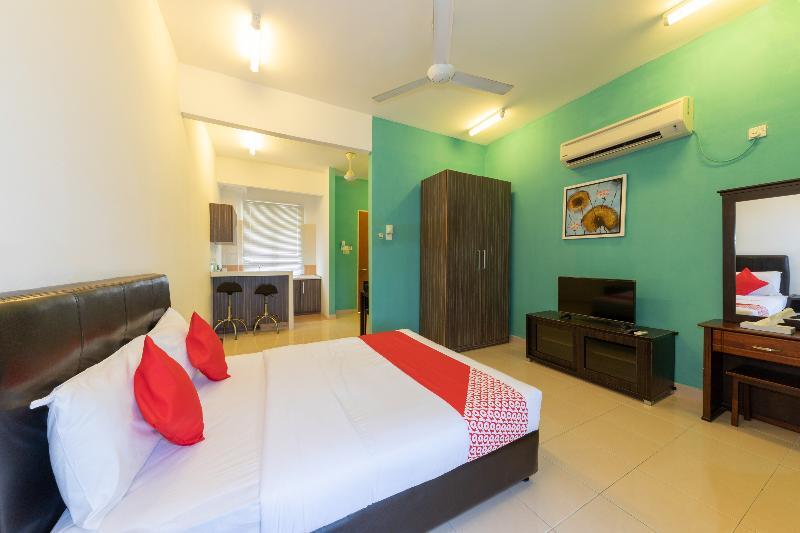 Seri Bayu Resort Hotel Sungai Pelek Экстерьер фото